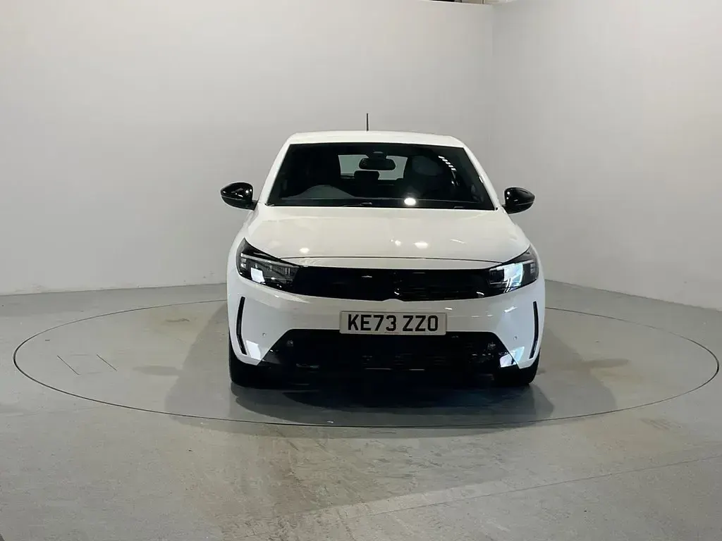 Second-hand Vauxhall Corsa 75 CP (55 kW) 2024 Alb Hatchback