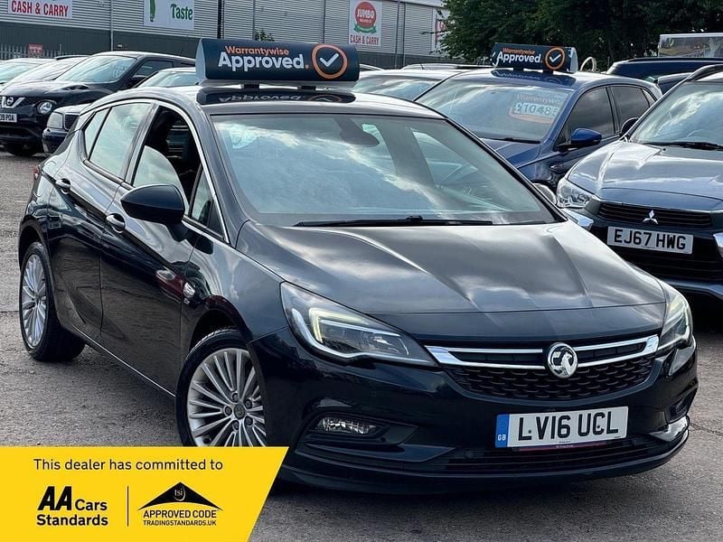 Black Used 2016 Vauxhall Astra Elite Hatchback | £4,275 (Good price) - Image 1/3