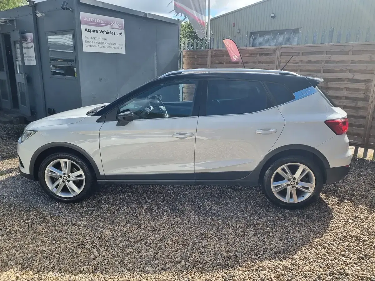 Used Seat Arona FR 2021 White SUV