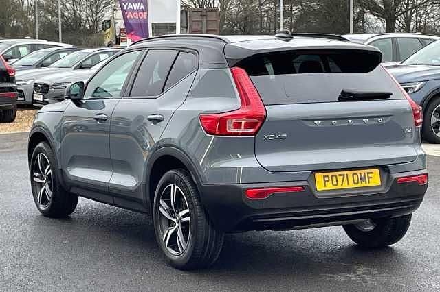 Used Volvo XC40 R-Design 194 HP (142 kW) 2022 SUV