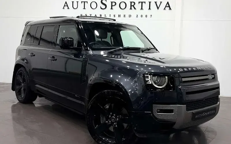Used Land Rover Defender HSE Dynamic 300 HP (220 kW) 2024 SUV