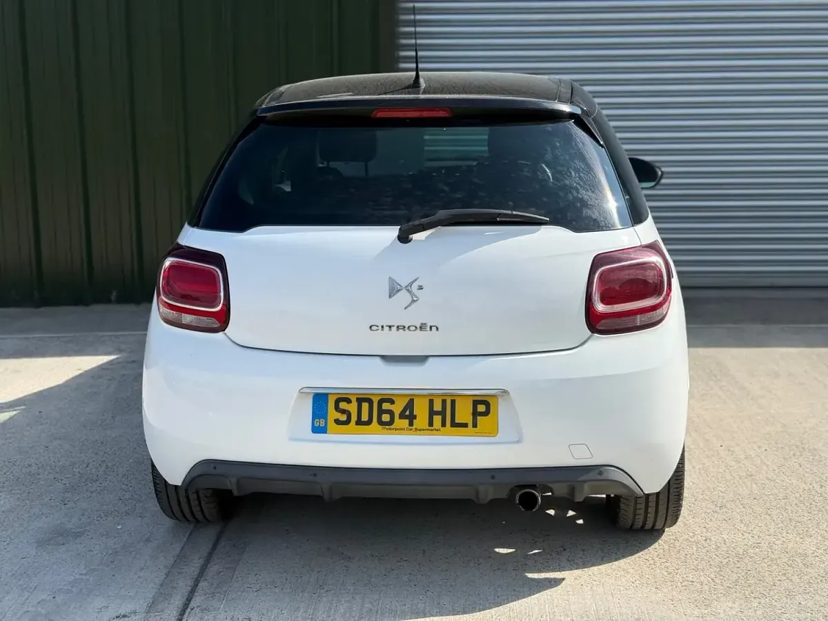 Used Citroën DS3 2014 White Hatchback