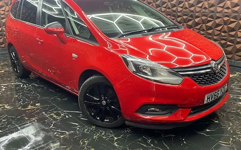 Used Vauxhall Zafira Tourer SRi 140 HP (102 kW) 2016 MPV