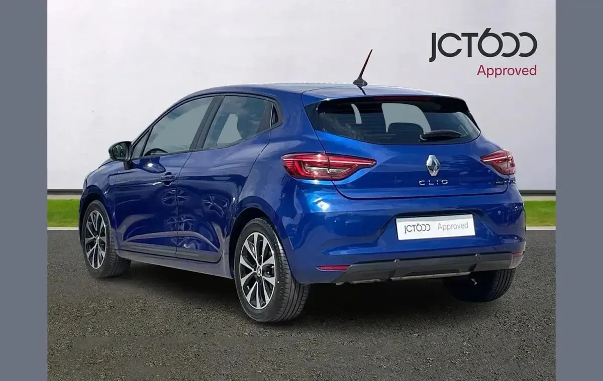 Used Renault Clio Evolution 143 HP (105 kW) 2023 Blue Hatchback
