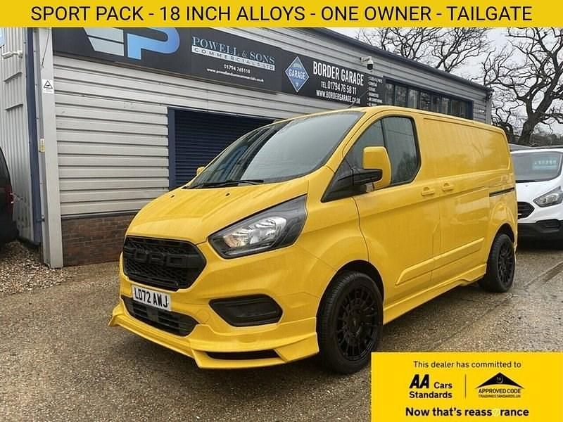 Used Ford Transit Custom Sport 130 HP (95 kW) 2022 Yellow Van