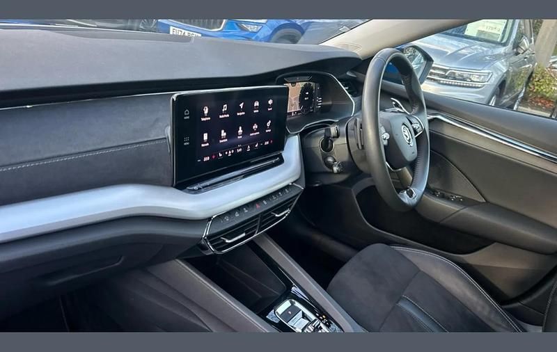 Used Skoda Octavia SE L 94 HP (69 kW) 2024 Grey Estate