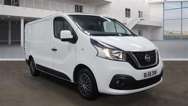 White Used 2016 Nissan NV300 Acenta Van | £8,387 (Fair price) - Image 1/1