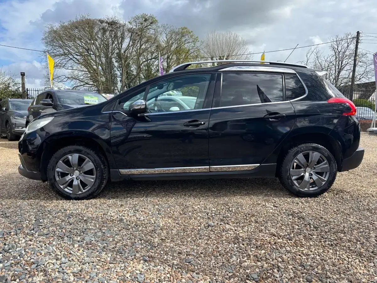 Used Peugeot 2008 Allure 92 HP (67 kW) 2015 Black SUV