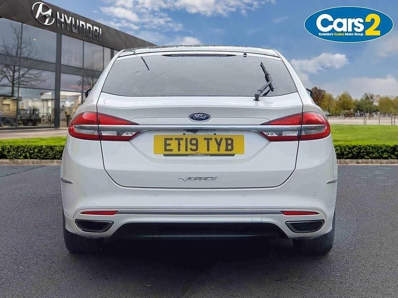 Used Ford Mondeo Vignale 187 HP (137 kW) 2019 White Hatchback