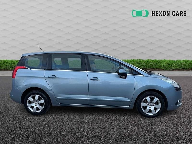 Used Peugeot 5008 Sport 112 HP (82 kW) 2011 Blue MPV