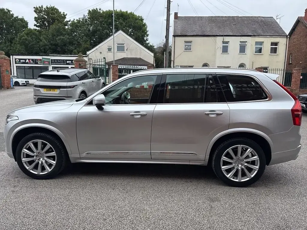 Used Volvo XC90 Inscription 235 HP (172 kW) 2019 Silver SUV