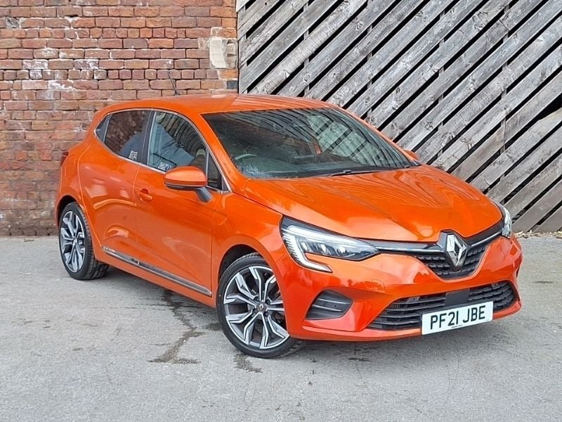 Orange Used 2021 Renault Clio V Version S Hatchback | £12,698 (Fair price) - Image 1/4
