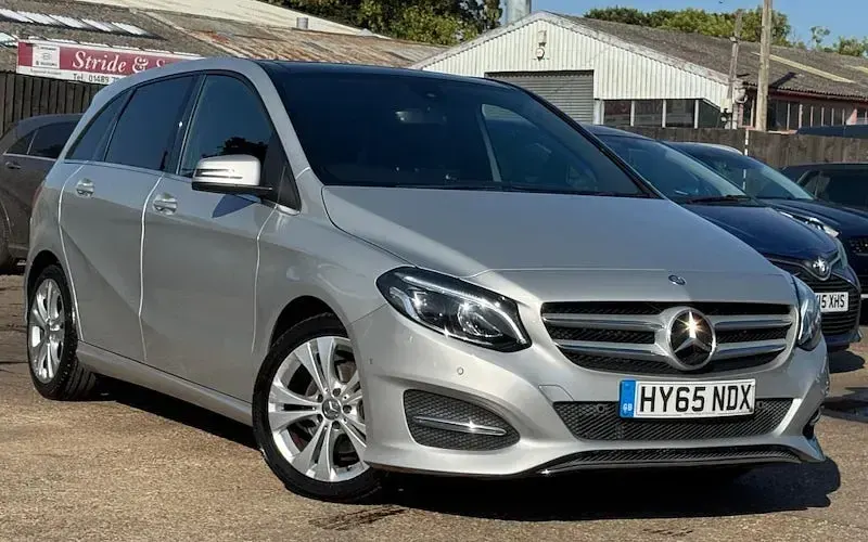 Used Mercedes B200 Premium Plus 156 HP (114 kW) 2015 Hatchback