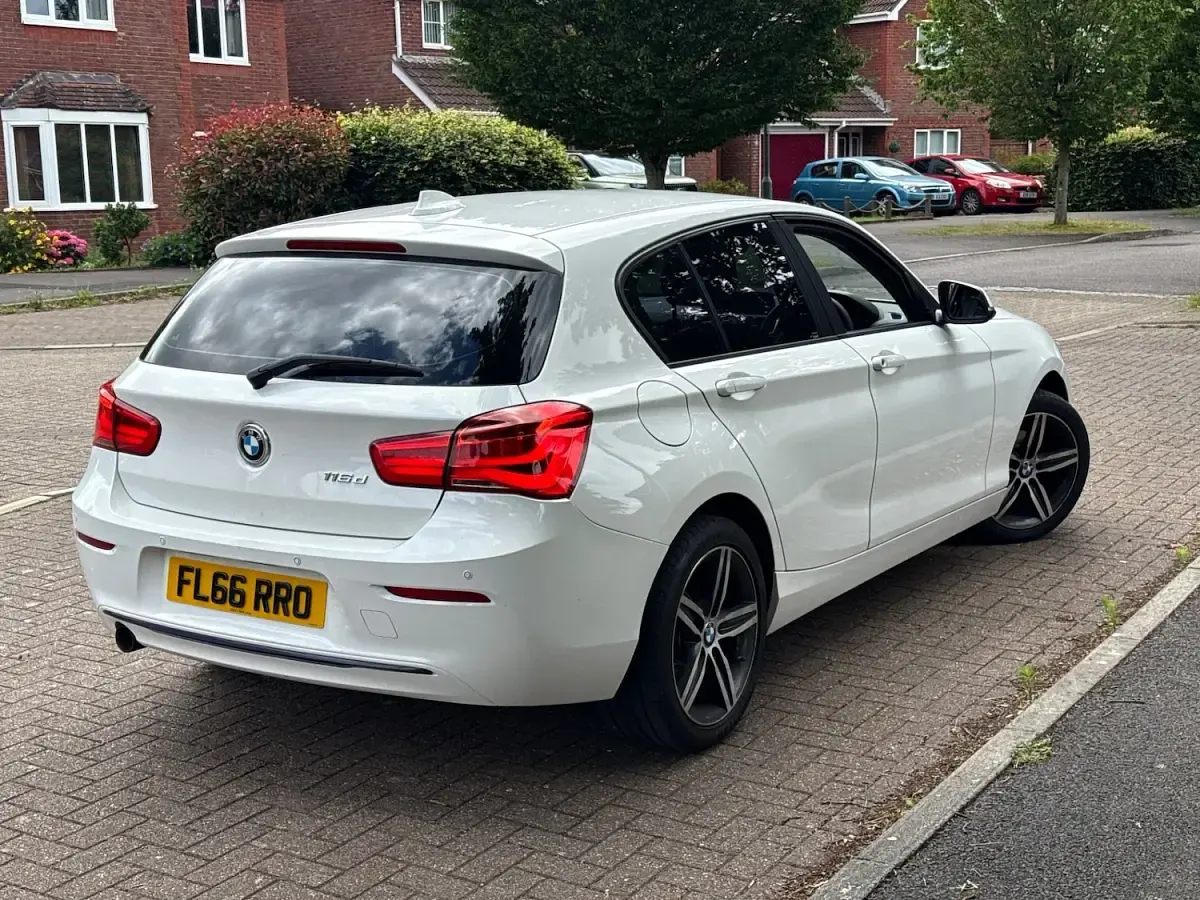 Used BMW 116 Sport Line 2016 White Hatchback