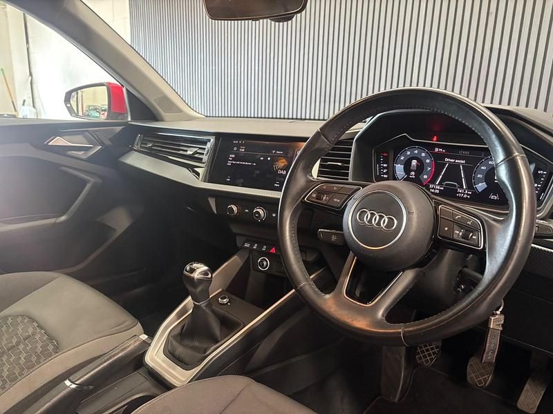 Used Audi A1 Sportback Sport 116 HP (85 kW) 2019 Red Hatchback