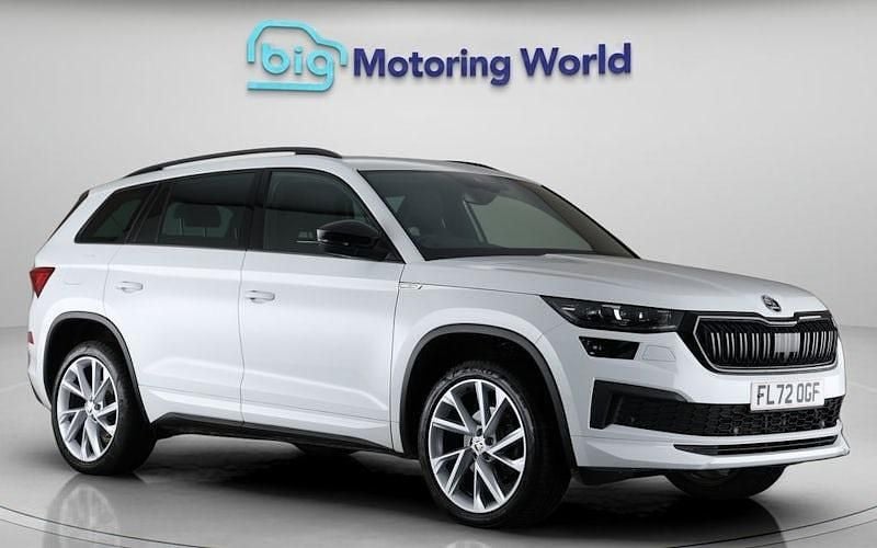 Used 2024 Skoda Kodiaq SportLine SUV | £26,300 (Good price) - Image 1/4