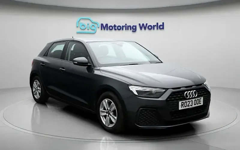 Używany Audi A1 Sportback 110 KM (80 kW) 2023 Szary Hatchback