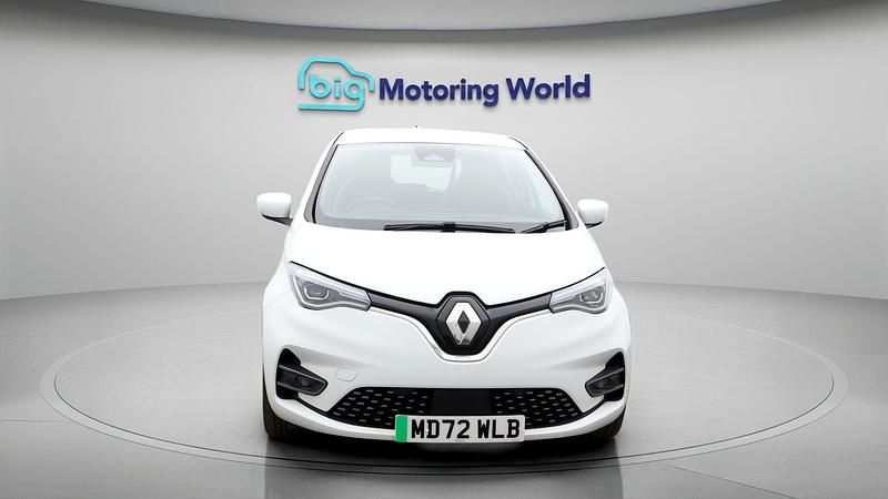 Used Renault Zoe GT-Line 100 kW (136 HP) 2022 White Hatchback
