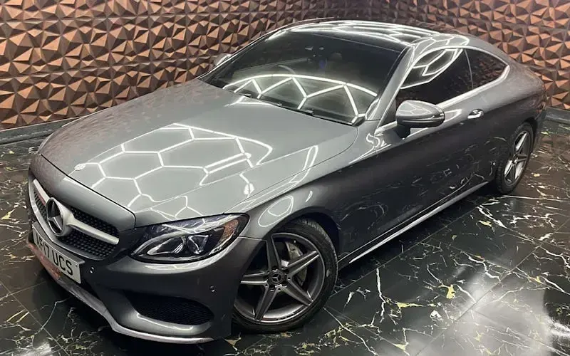 Used Mercedes C220 AMG Line Premium Plus 170 HP (125 kW) 2018 Coupe
