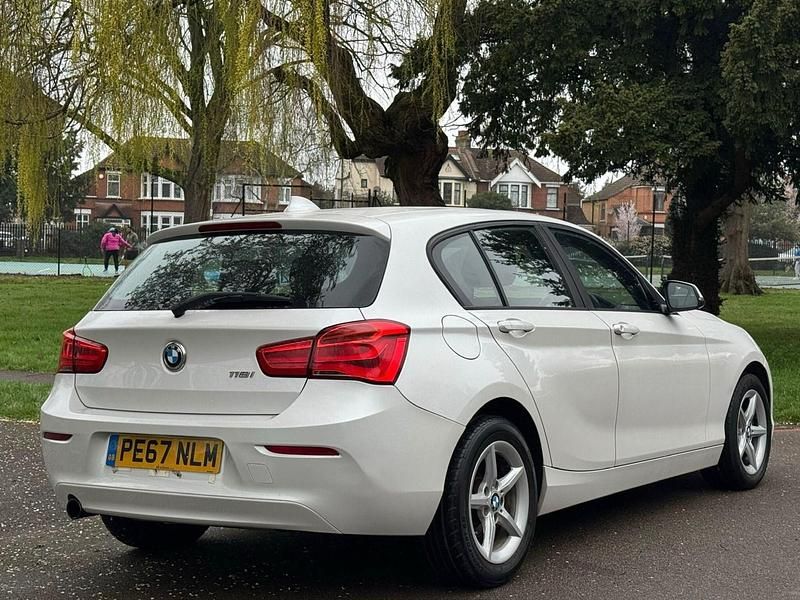 Used BMW 118 Comfort Edition 136 HP (100 kW) 2017 White Hatchback