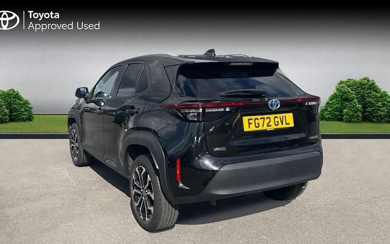 Used Toyota Yaris Hybrid Design 116 HP (85 kW) 2026 Estate