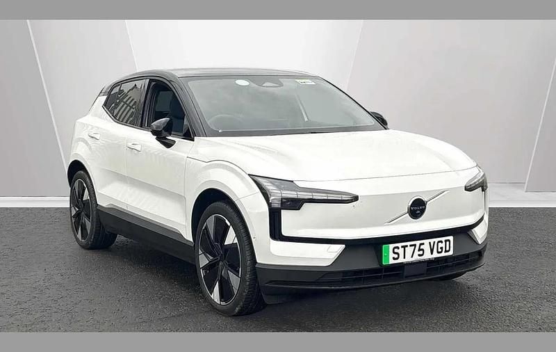 White New 2025 Volvo EX30 Ultra SUV | £31,295 (Fair price) - Image 1/3