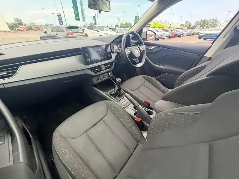 Begagnad Skoda Kamiq SE 2021 Grå SUV