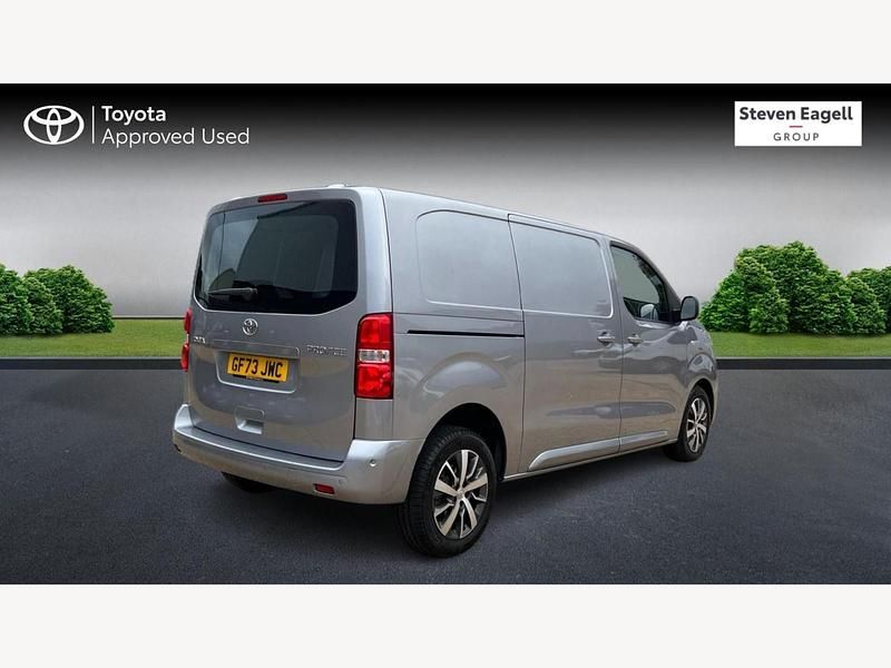 Used Toyota Proace Design 178 HP (130 kW) 2023 Grey MPV
