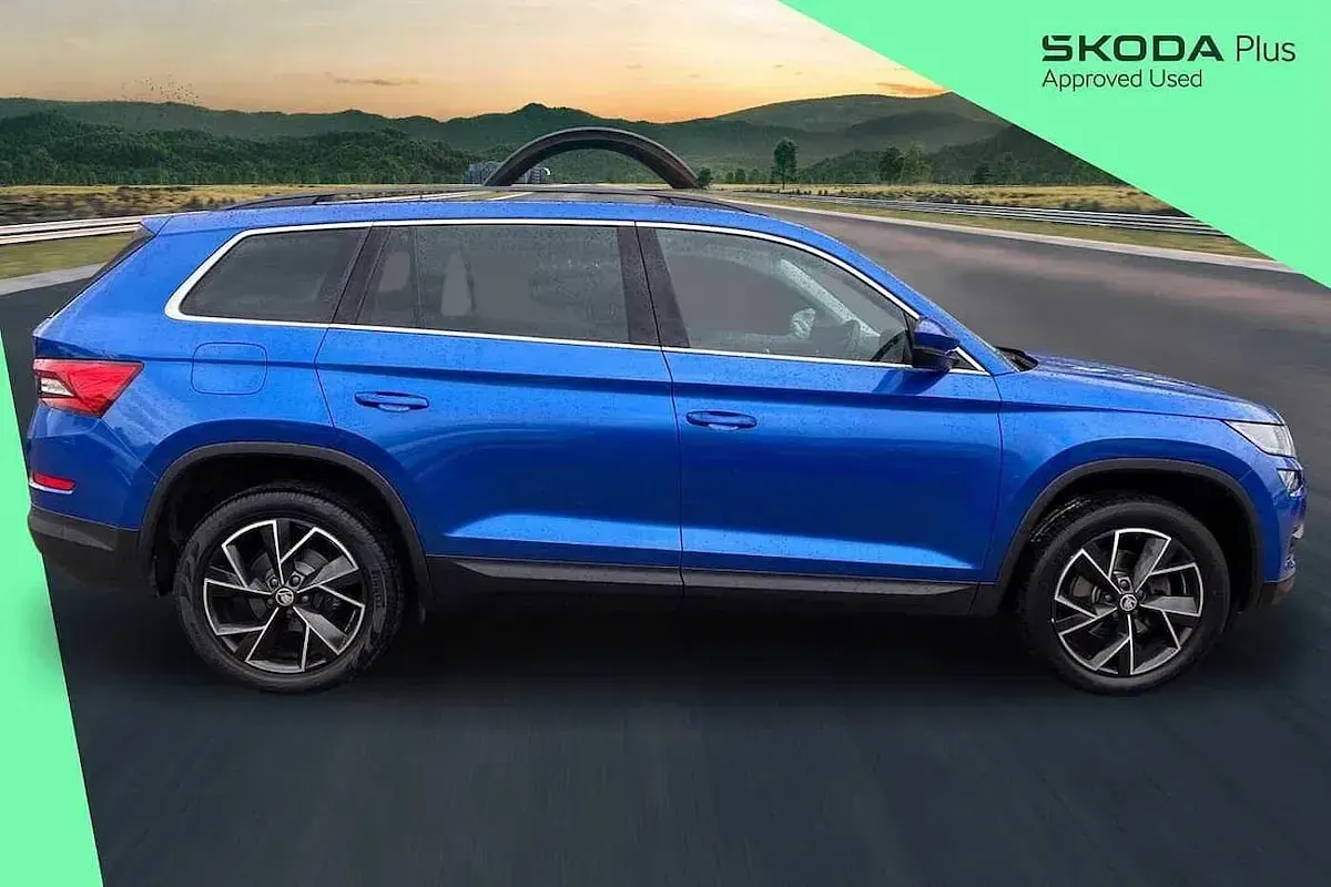 Used Skoda Kodiaq SE L 110 HP (80 kW) 2021 Race blue metallic SUV