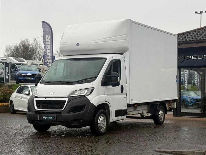 Second-hand Peugeot Boxer 140 CP (102 kW) 2022 Alb Van