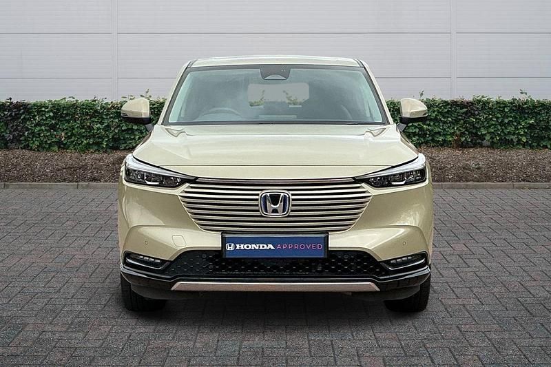 Used Honda HR-V Advance 152 HP (111 kW) 2022 Sand khaki SUV