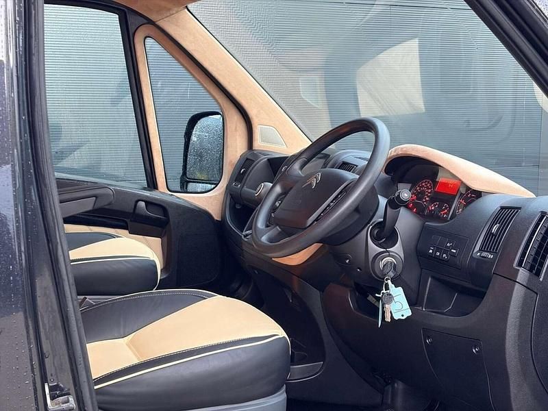 Used Citroën Relay 140 HP (102 kW) 2023 Grey Van