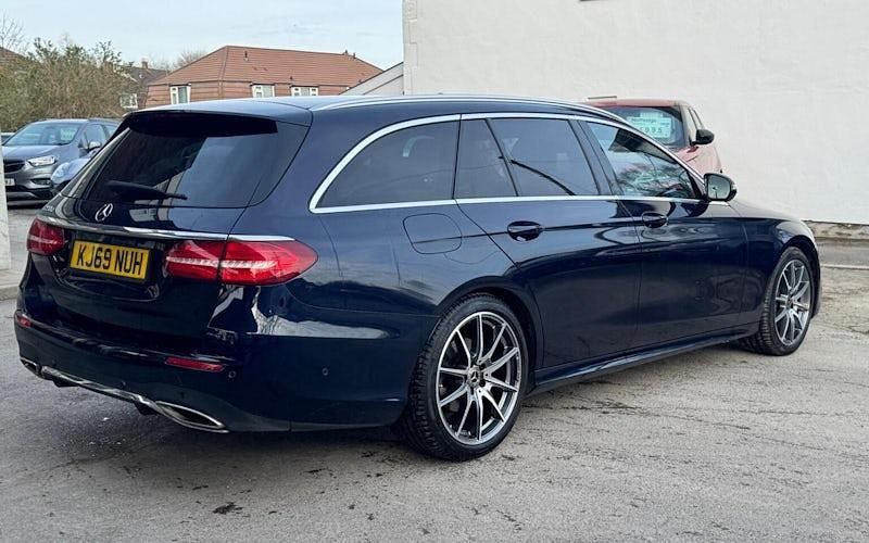 Used Mercedes E220 AMG line 194 HP (142 kW) 2020 Estate
