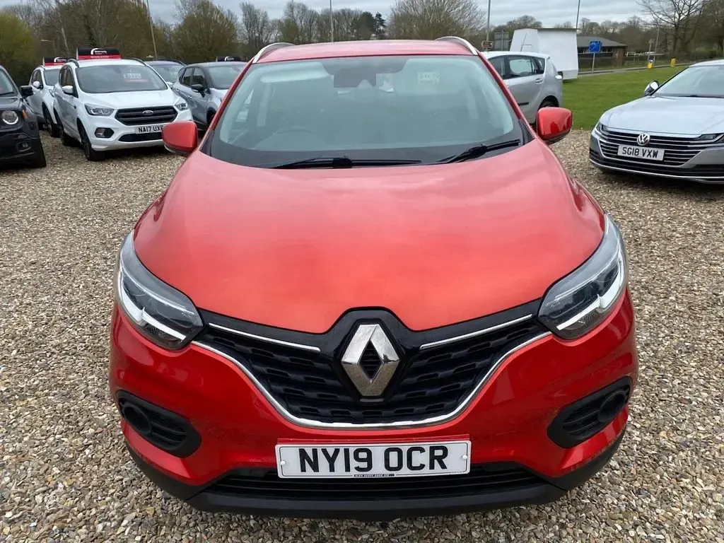 Used Renault Kadjar Iconic 140 HP (102 kW) 2019 Red SUV
