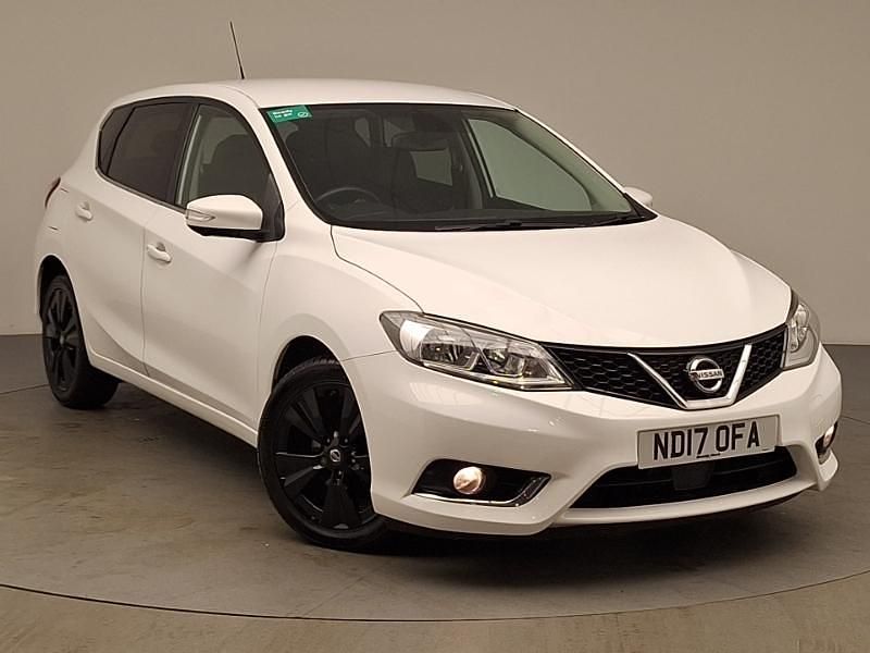Used Nissan Pulsar N-Connecta 110 HP (80 kW) 2017 White Hatchback