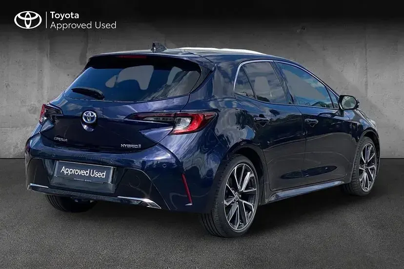 Used Toyota Corolla 193 HP (141 kW) 2023 Blue Hatchback