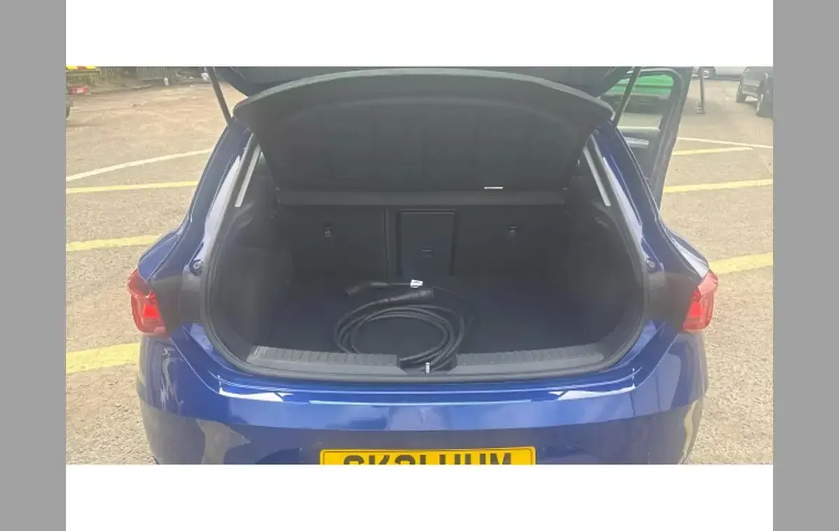 Used Seat Leon FR 200 HP (147 kW) 2021 Blue Hatchback
