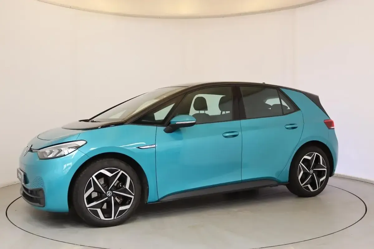 Used VW ID.3 Pro Performance 147 kW (201 HP) 2020 Blue Hatchback