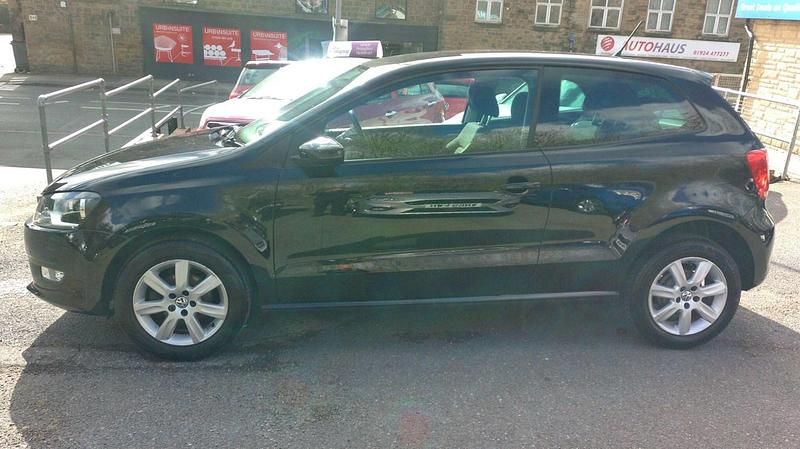 Used VW Polo Edition 70 HP (51 kW) 2013 Black Hatchback