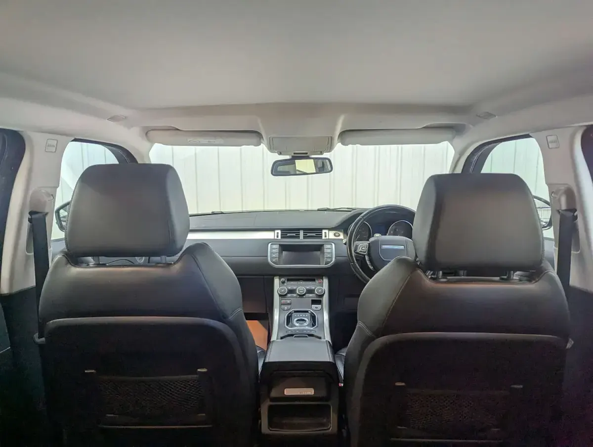 Używany Land Rover Range Rover evoque Pure 2015 Czarny Kombi