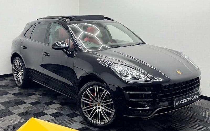 Used Porsche Macan Turbo 400 HP (294 kW) 2017 SUV