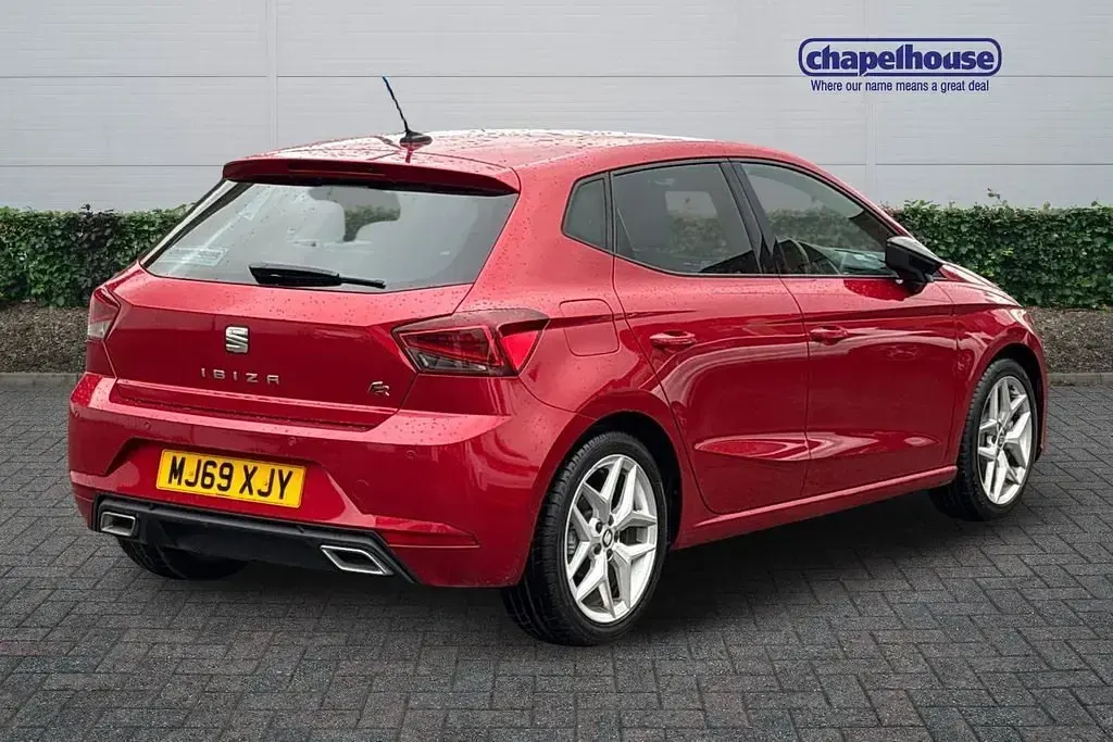 Usado Seat Ibiza FR 2019 Rojo Utilitario