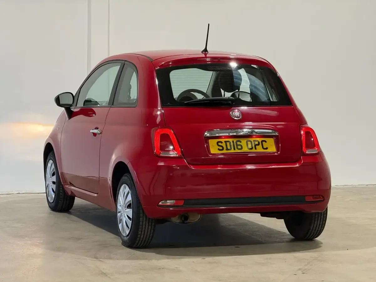Used Fiat 500 Pop 69 HP (50 kW) 2016 Red Hatchback