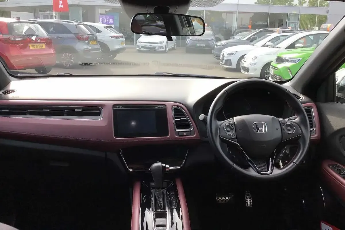 Used Honda HR-V Sport 182 HP (133 kW) 2020 Silver SUV
