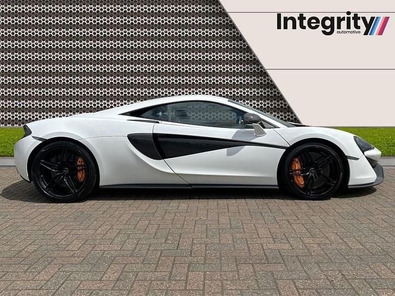 Used McLaren 570S 562 HP (413 kW) 2016 White Coupe