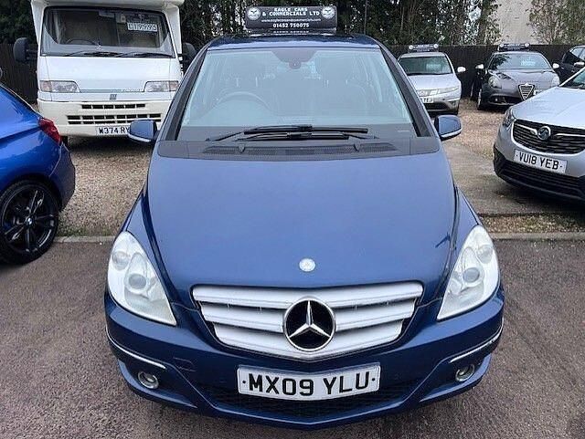 Begagnad Mercedes B180 SE 2009 Blå Minibuss