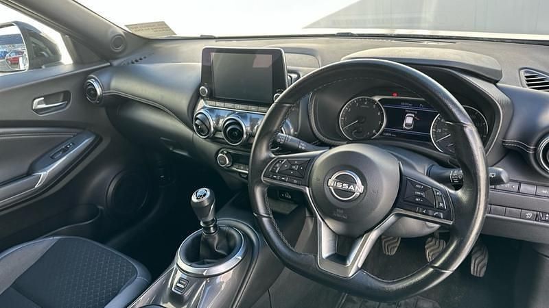 Used Nissan Juke N-Connecta 114 HP (83 kW) 2024 Grey SUV