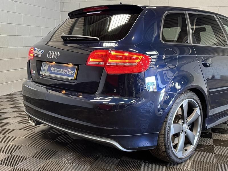 Begagnad Audi S3 Sportback Black Edition 2012 Blå Halvkombi