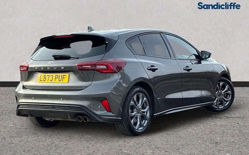 Used Ford Focus ST-Line 125 HP (91 kW) 2023 Grey Hatchback