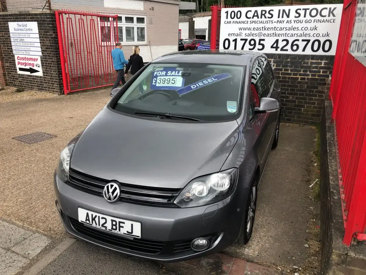 Używany VW Golf VII SE 105 KM (77 kW) 2012 Szary Hatchback
